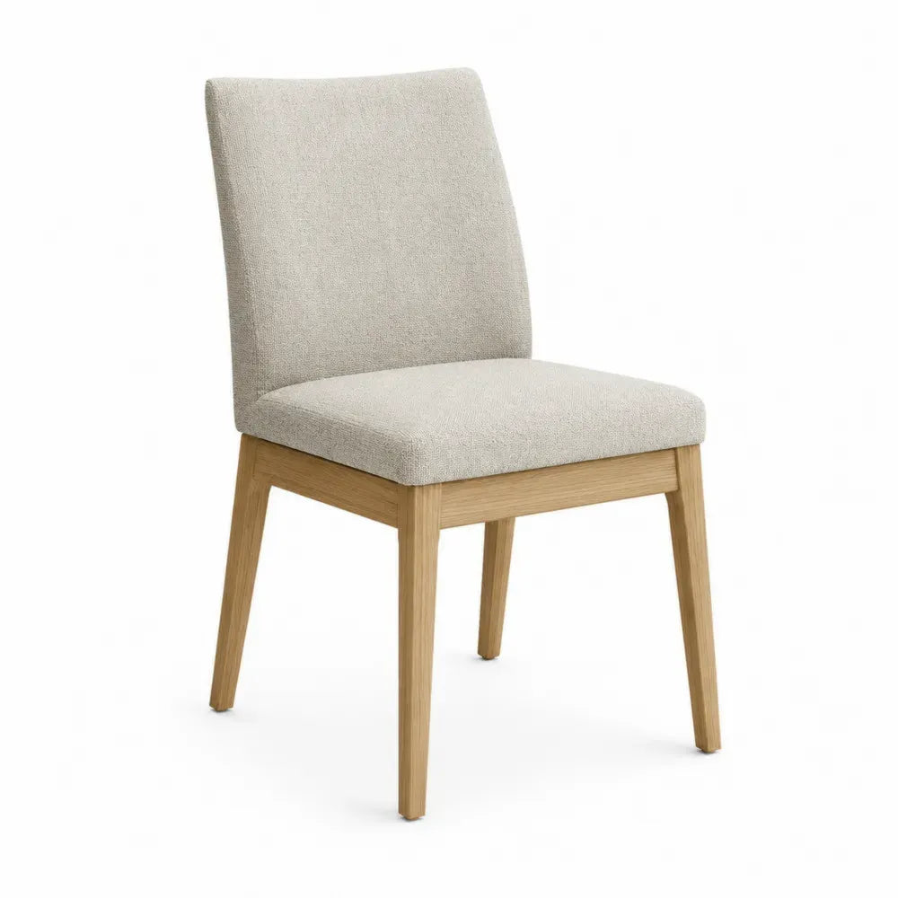 Silla de madera de roble con tapizado en poliéster beige